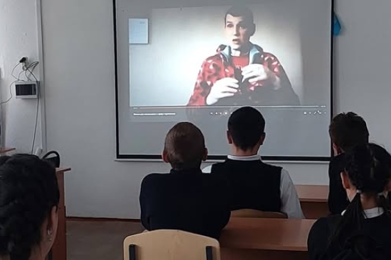 27 қараша күні 9-сынып оқушылары нашақорлықтың алдын алу мақсатында «Нашақорлықтың зияны» атты деректі фильмді тамашалады.   Іс-шараның мақсаты — психоактивті заттарды қолдануға қатысты саналы теріс көзқарас қалыптастыру, нашақорлықтың салдары туралы ақпа